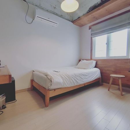 Good Day Mate Vandrerhjem Busan Eksteriør bilde